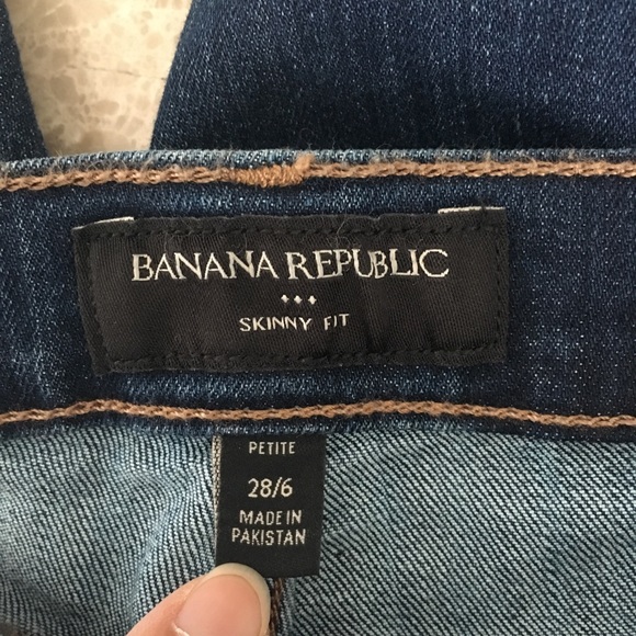 Banana Republic Skinny Fit Jeans - Picture 2 of 3